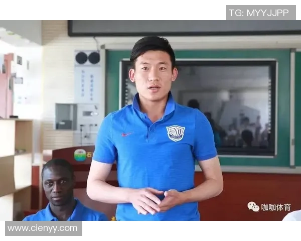 明星与足球明星亲密合影视频大揭秘精彩瞬间尽在其中不容错过